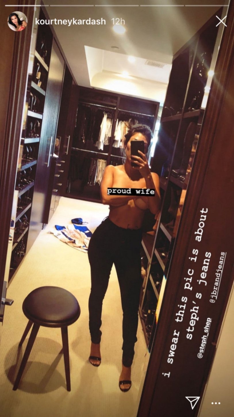 Courtney Kardashian Selfie