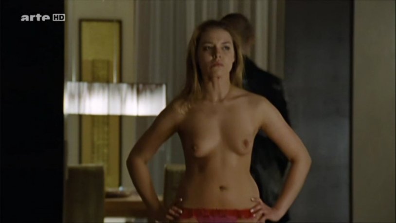 Carolina Herfurt boobs