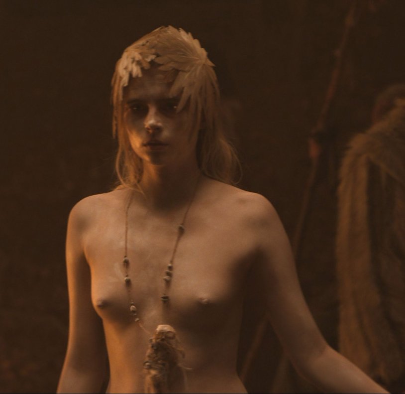 Actress Carolina Grushka naked