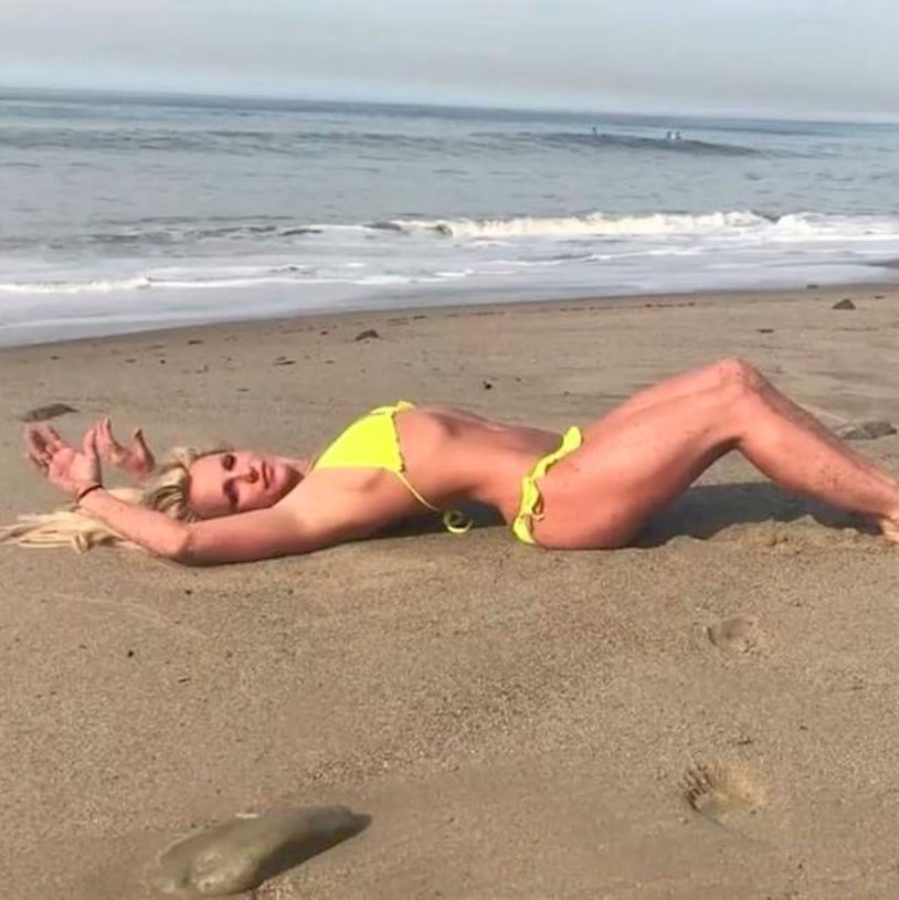 Britney Spears now nude