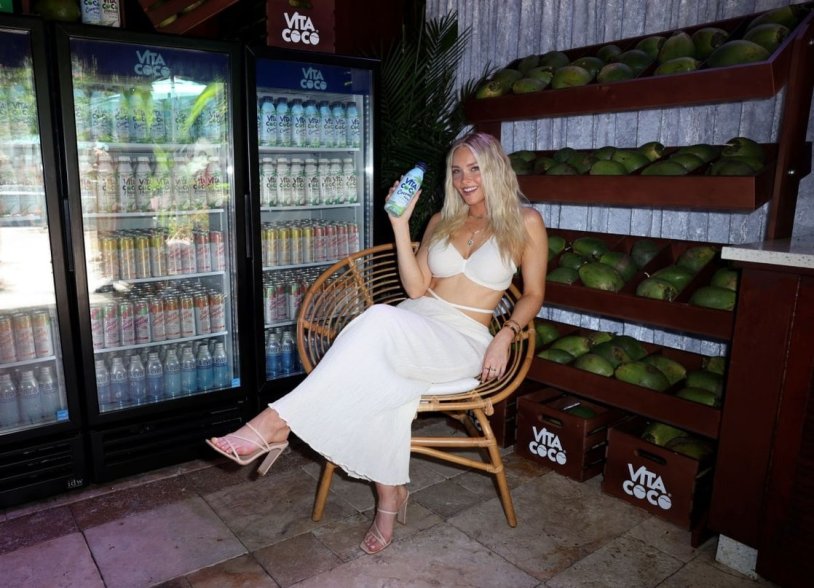 Tyra Banks in the Sports Illustrated swimsuit