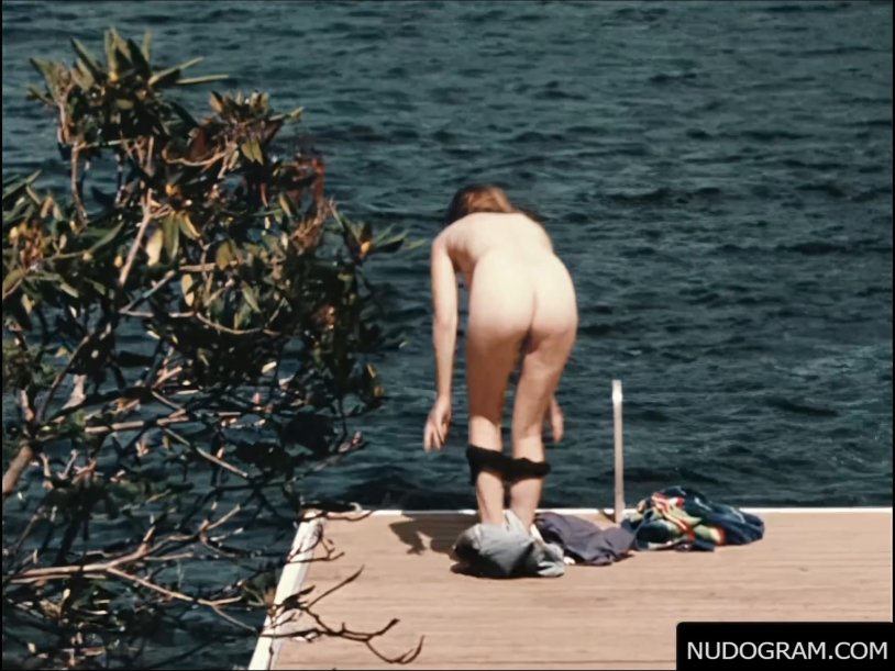 Marion Cotyllard Toples