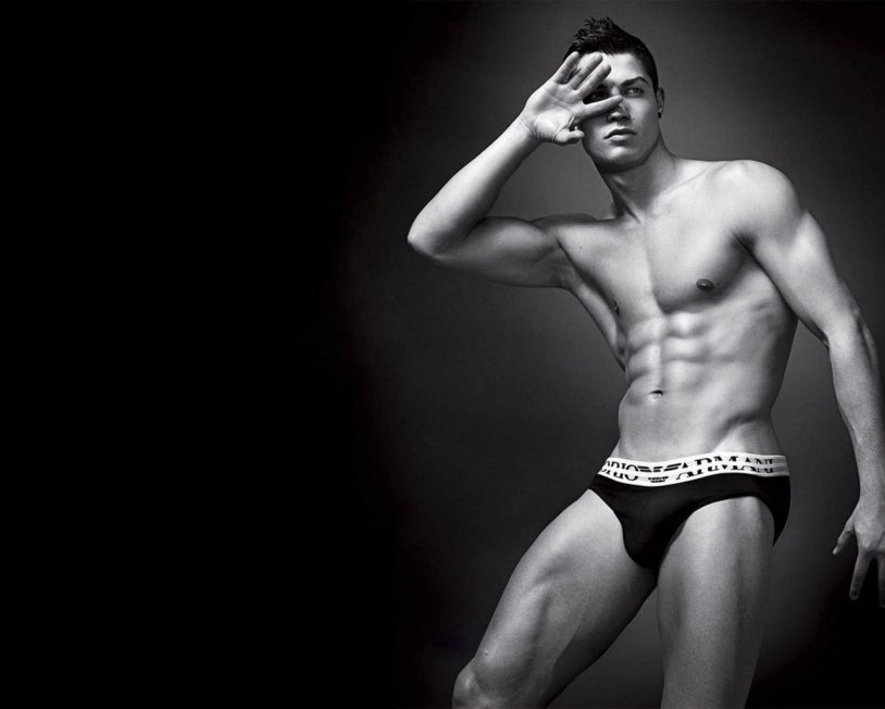 Fernanda Aville in underwear