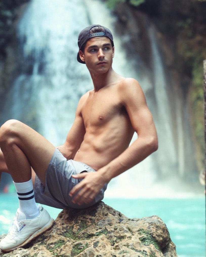 Jessic Adzhetsn Clement