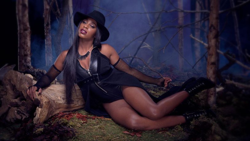 Naomi Scott in underwear