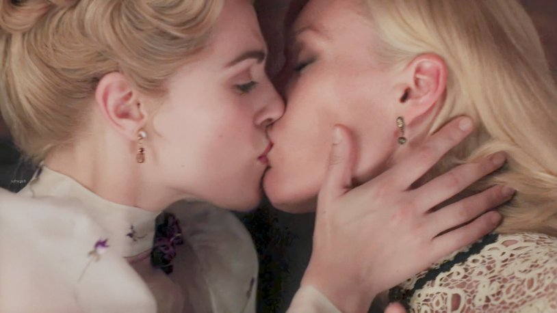 Dracula series Katie McGrati Kiss