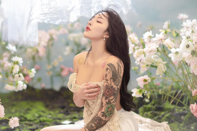 Songyuxin_hitomi ￼ Subscribe ￼ ￼