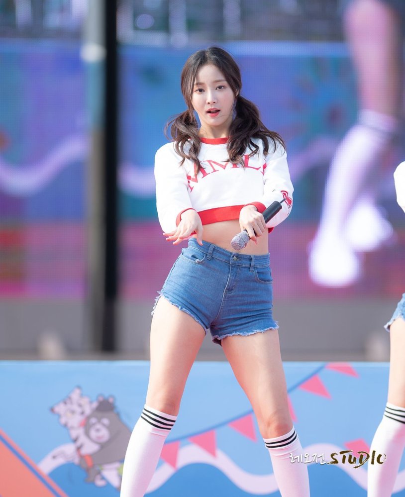 Women in pantyhose in the car