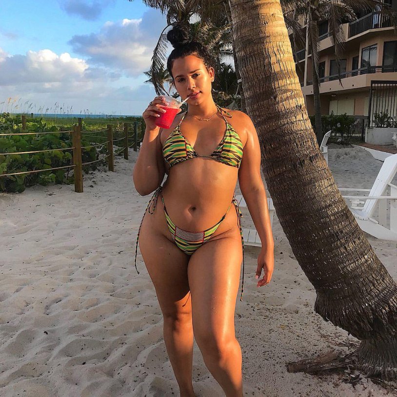 Julia Balandina @yuliyabb