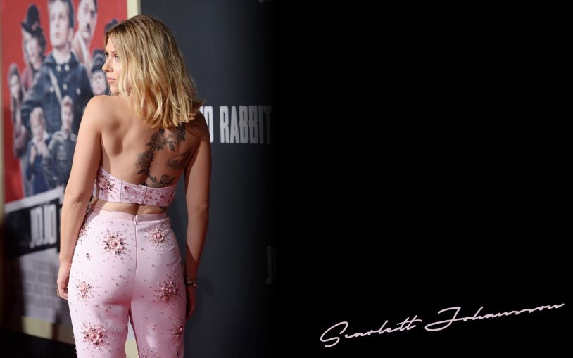 Scarlett Johansson different breasts