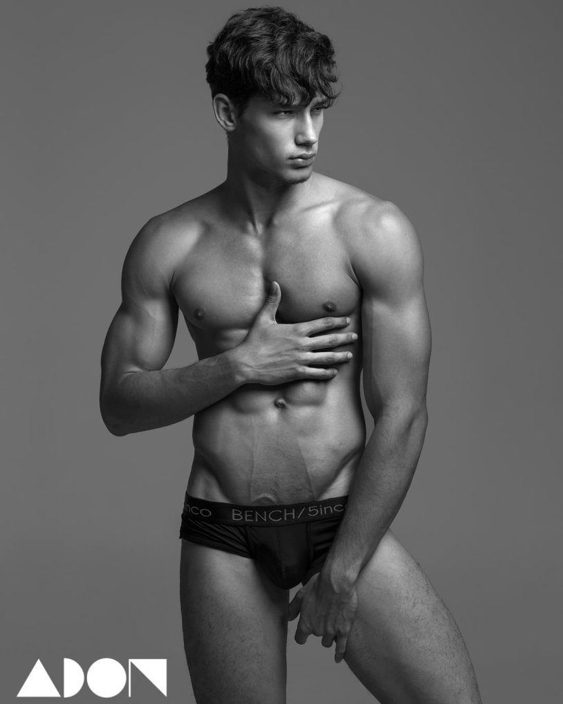 Fernando Bothero woman abducted by a demon