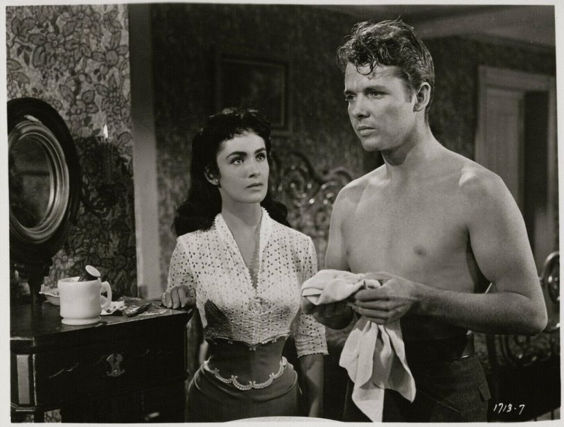 Sierra Skye on the catwalk