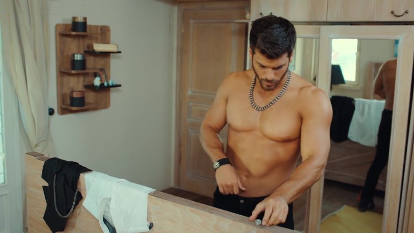 Jam Yaman in underwear