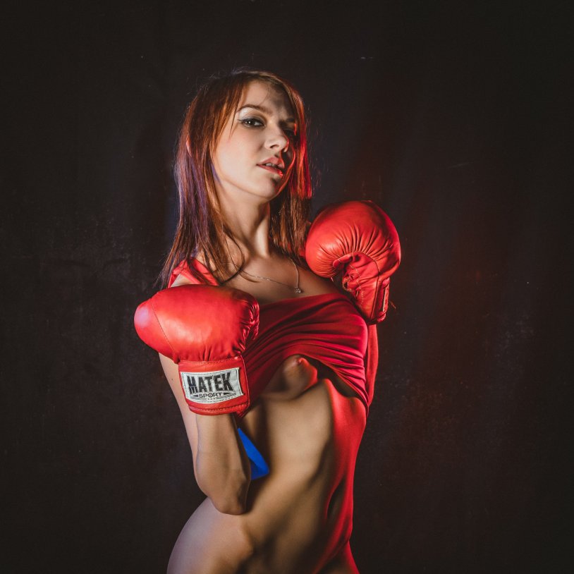 Nastya Ivleeva figure