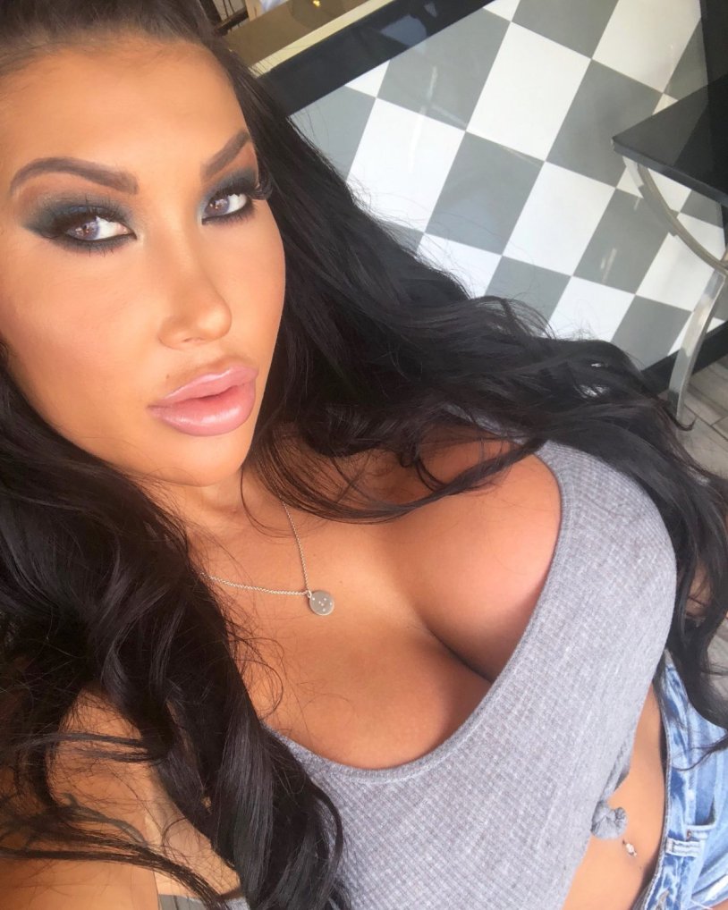 Carrie Chambers actress