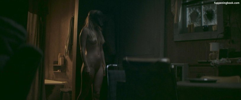 Actress Lucy Lawless Nude