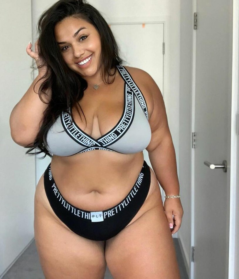 Plus-Size Diana Sirokai