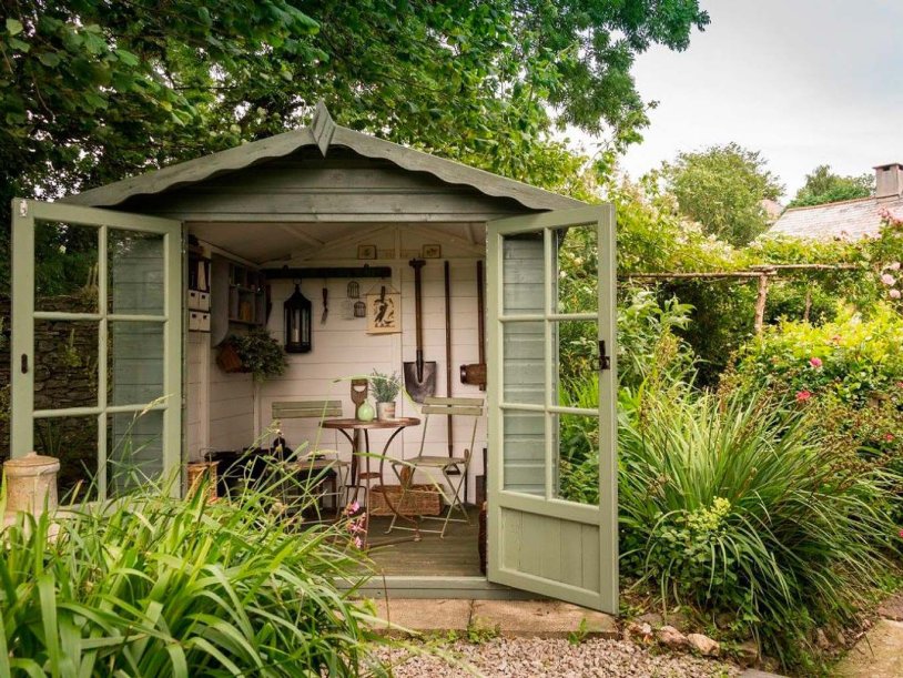 Ladies' shed in the garden
