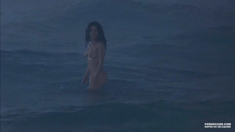 Salma Hayek naked ass