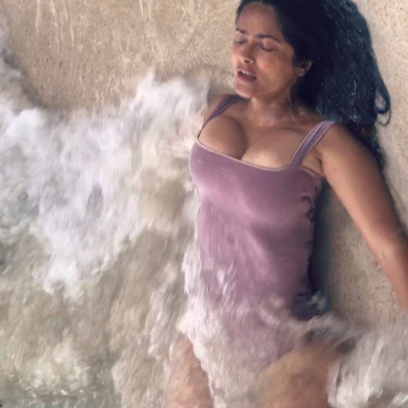 Salma Hayek in the film Banditics