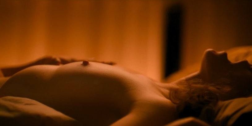 Scarlett Burn photo naked