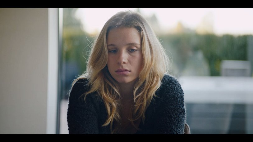 Zoya Berber in the underwear of Farz