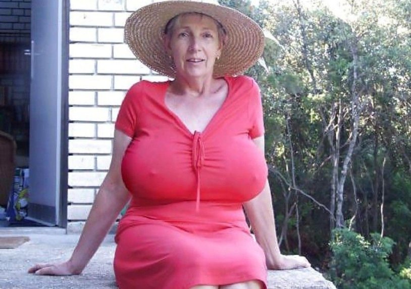 Huge boobs Grenny Greta Sax