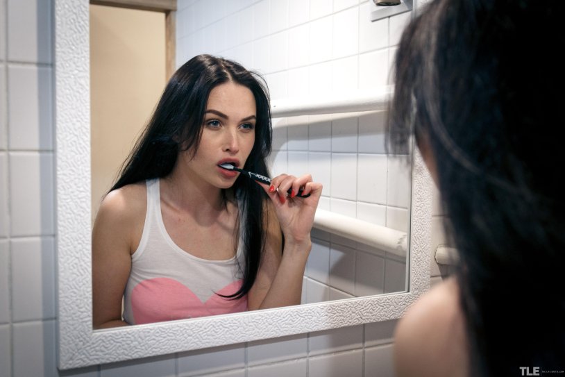 Naked Russian model Roza a