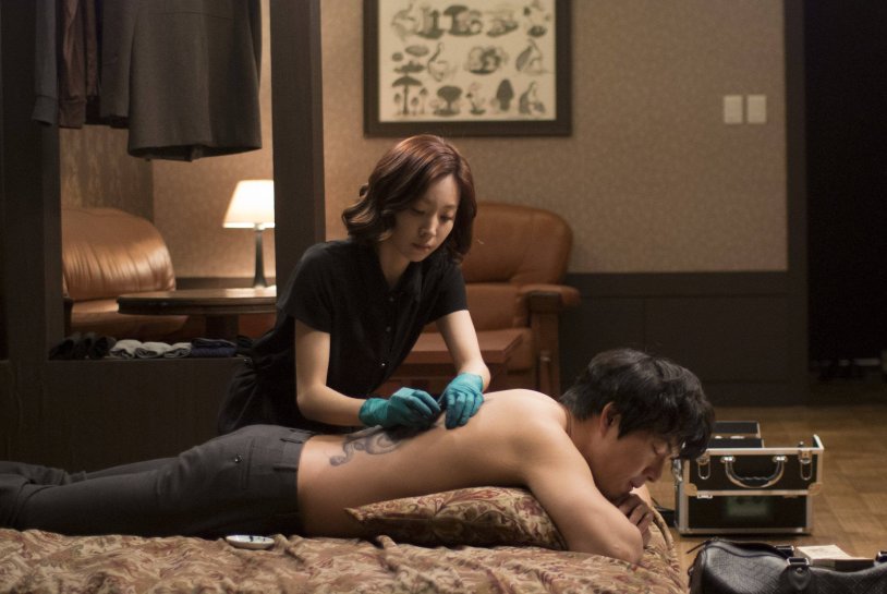 Khan with ki actress 2022