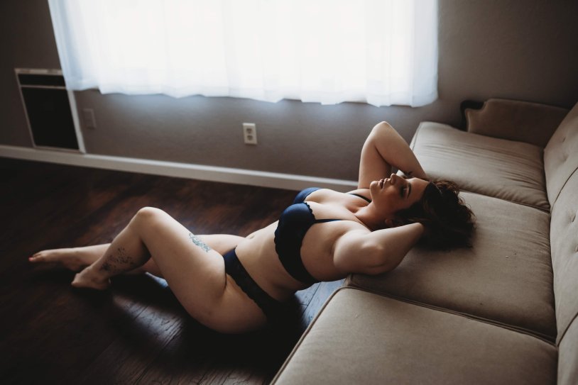 Profile hat for the underwear store