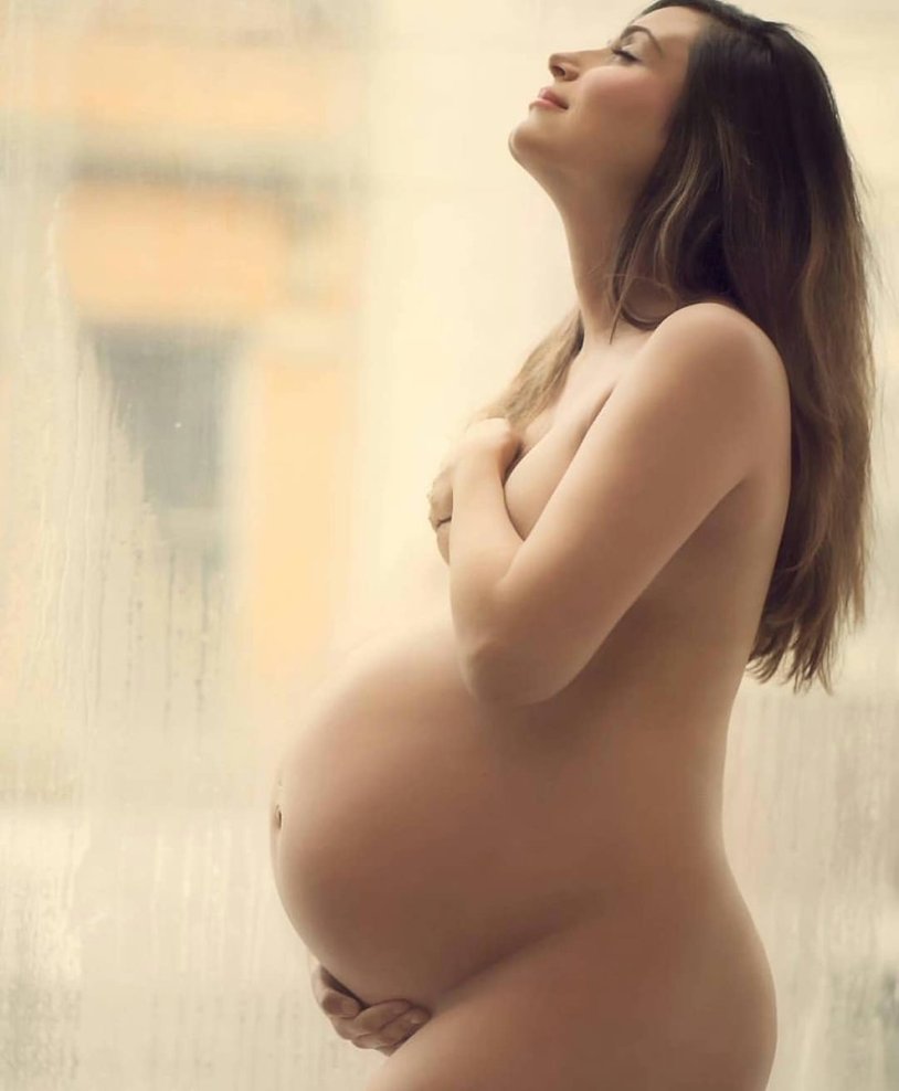 Naked pregnant women