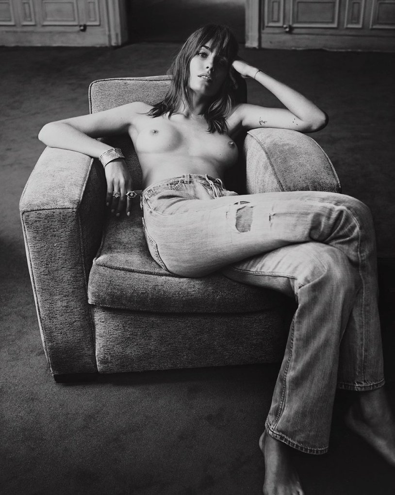 Jane Birkin Nudenka