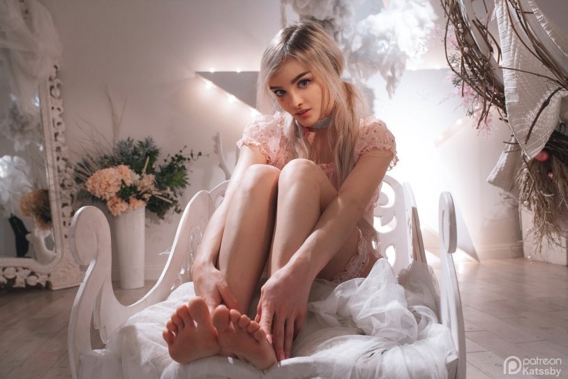 Sofia Hublitz in a swimsuit