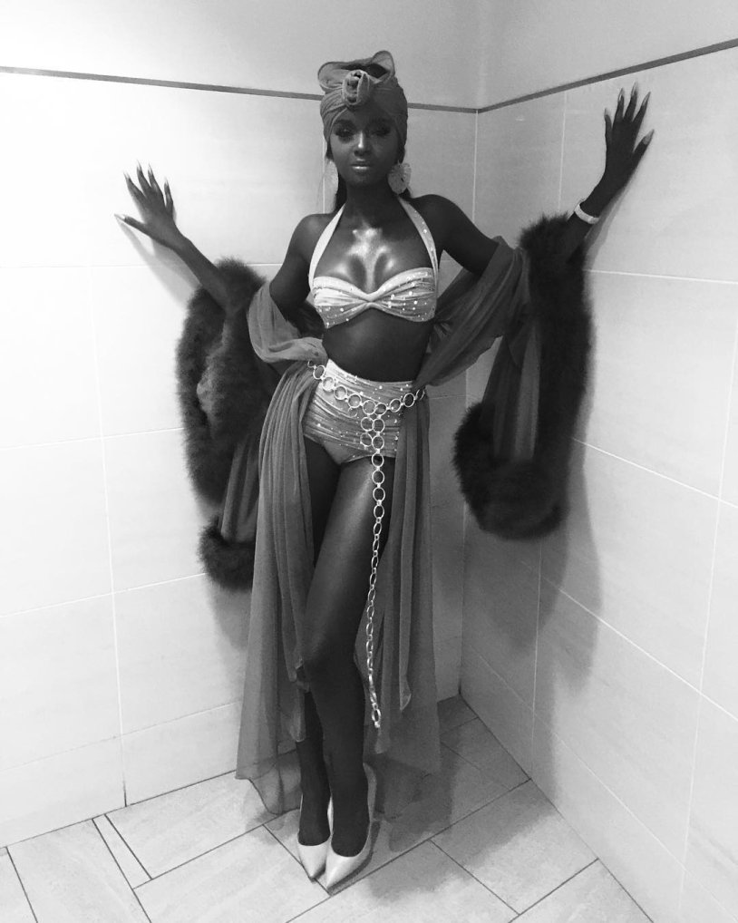 Brook Bailey dark -skinned model