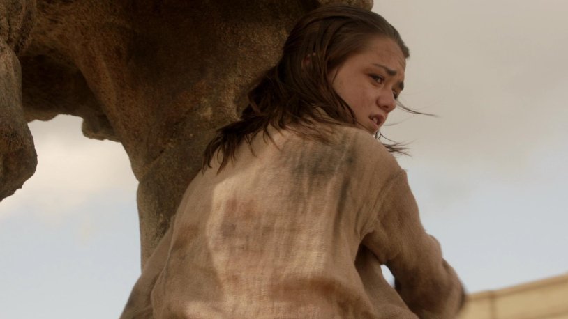 Maisie William Bed Scene