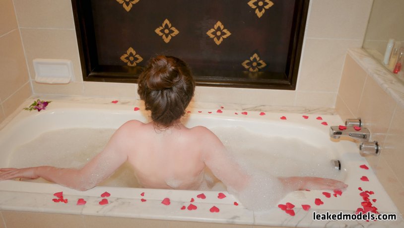 Angelina Patreon is naked