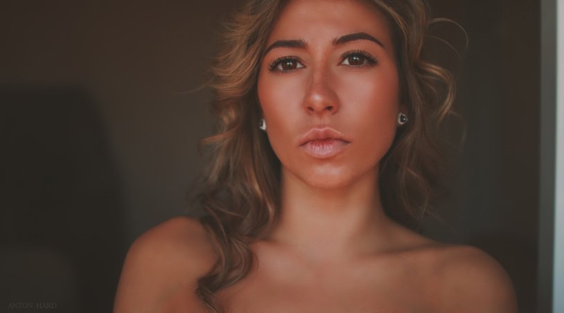 Elizaveta Tuktamysheva in underwear