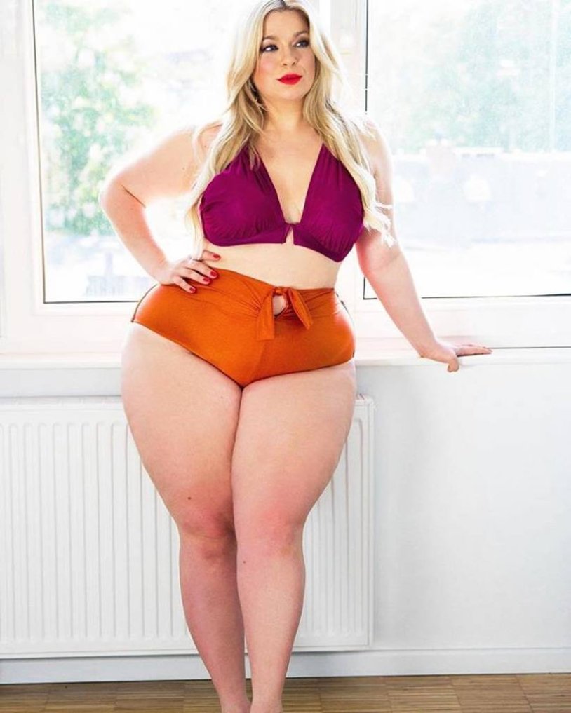 Victoria Dzhanashvili Curvy