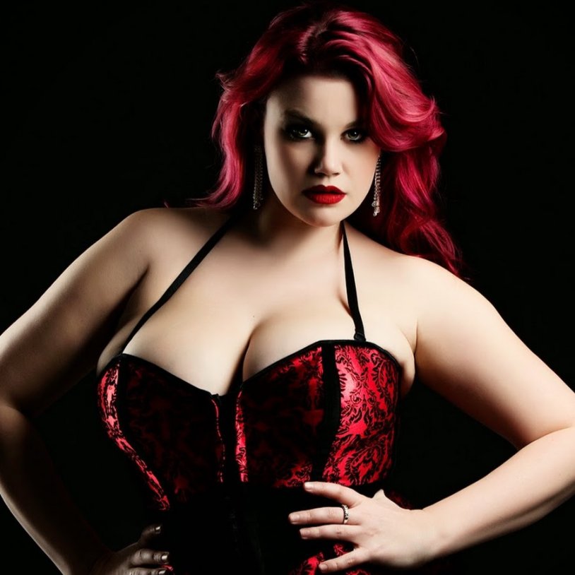 Chubby No Bra Private