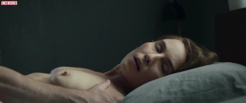 Numi Rapas naked in films