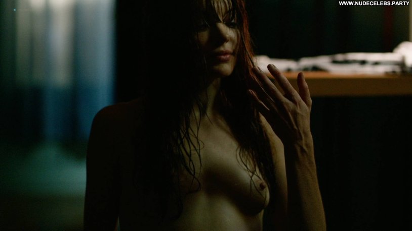 Chantsel Vansanten is naked