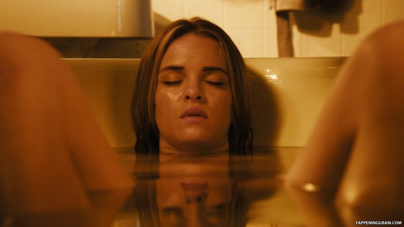 Daniel Panabaker naked