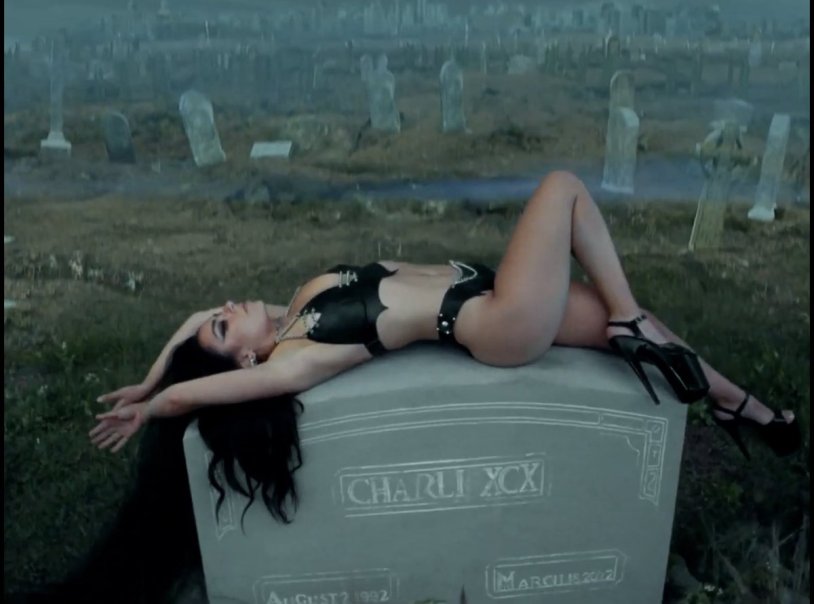 Charli Xcx Crash 2022