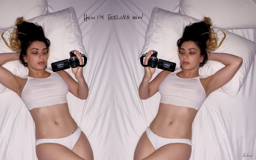 Charlie ex si ex -boobs