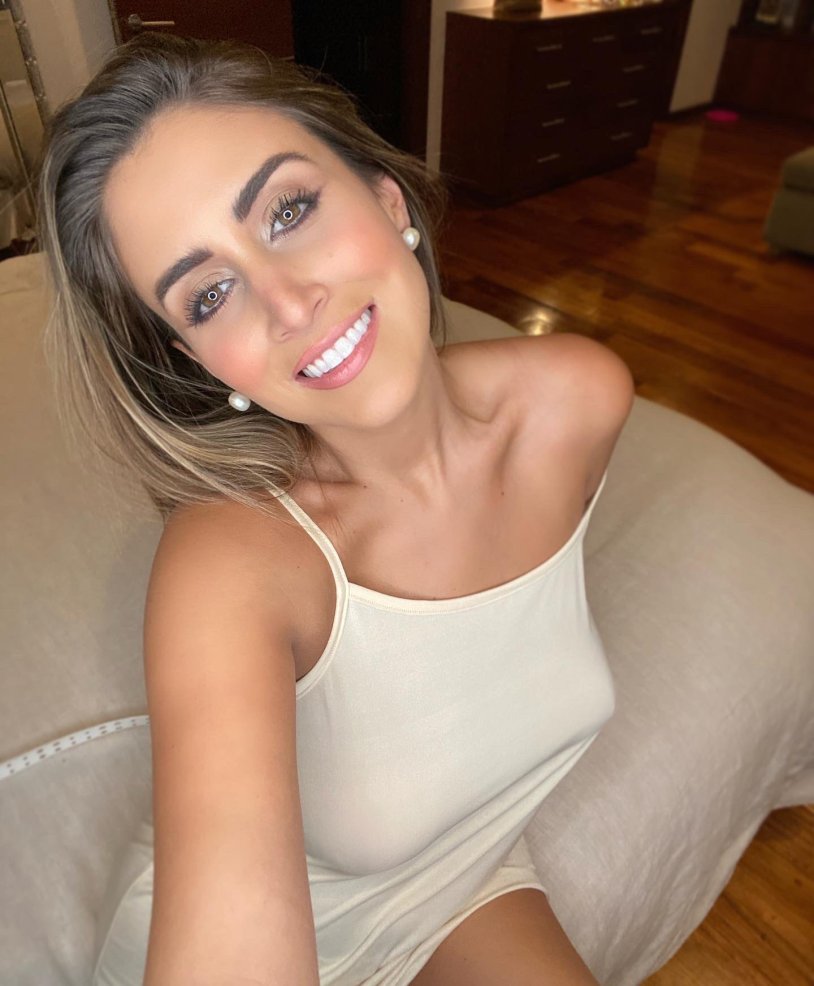 Sofia Bevarly plum onlyfanz