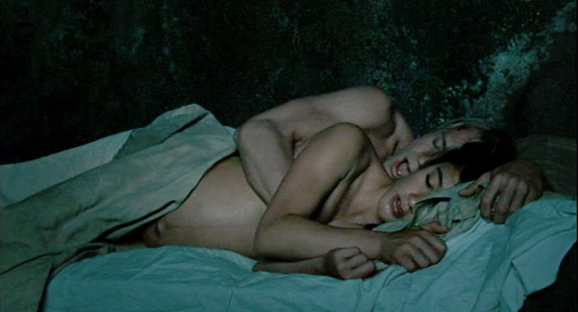 Kisha Kasl-Huez Naked chest