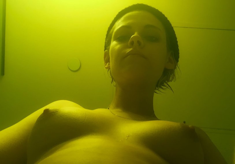Kristen Stewart drain nude