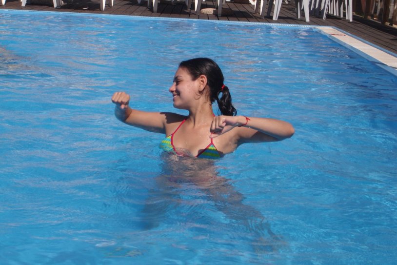 Naked Mila Kunis in the pool