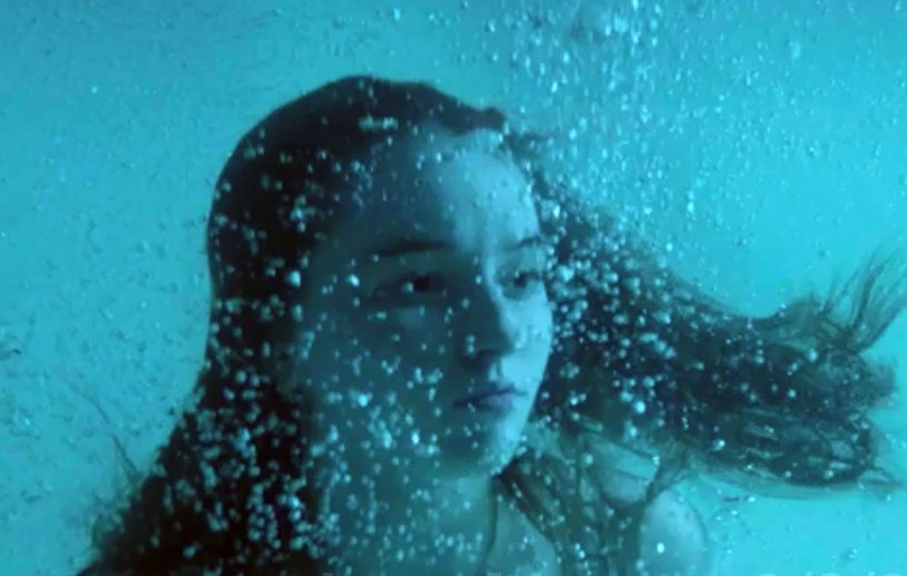 Figure Caitlin Elizabeth