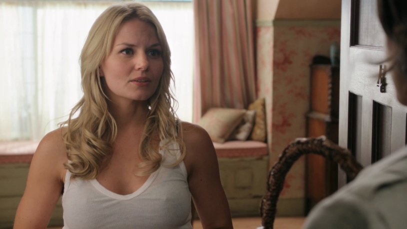 Serenay Sarikaya +18 Scene